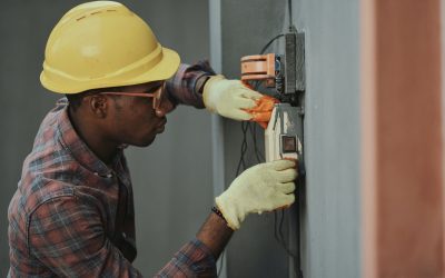 Métier d’électricien en France : Introduction, formation, marché de l’emploi et types d’électriciens